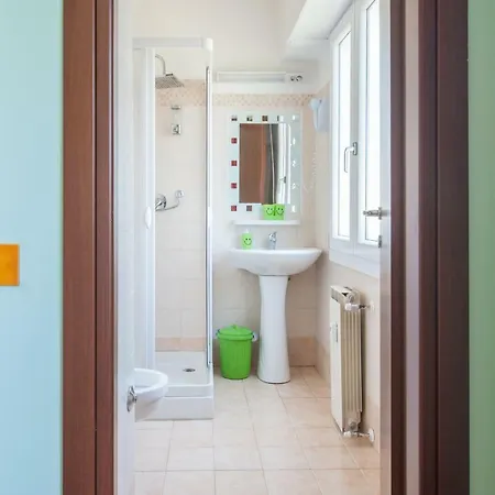 World Wide Bed - Prenestino 4* Róma